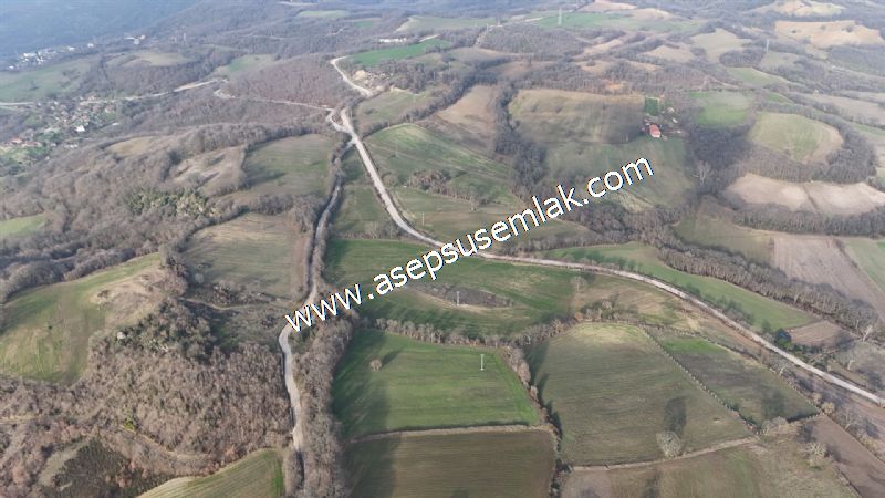 9.426 M2 Suçıktı'da Hobi Bahçesi Çiftlik Bağ-Bahçe Yol-Su Var.