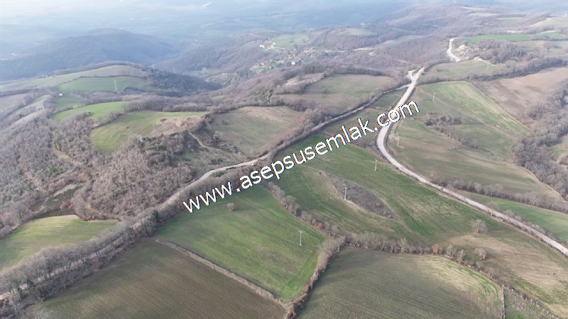 9.426 M2 Suçıktı'da Hobi Bahçesi Çiftlik Bağ-Bahçe Yol-Su Var.