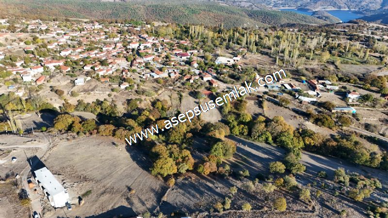 1.390 M2 Arsa Köy Evi (2 Kat %40 ) İmarlı Projeli (2+1) Gönen'de