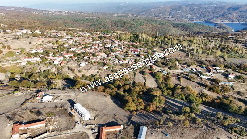 1.390 M2 Arsa Köy Evi (2 Kat %40 ) İmarlı Projeli (2+1) Gönen'de