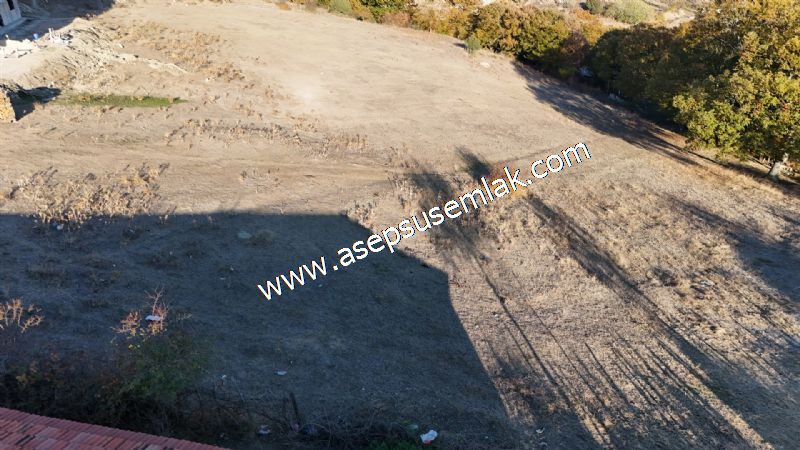 1.390 M2 Arsa Köy Evi (2 Kat %40 ) İmarlı Projeli (2+1) Gönen'de