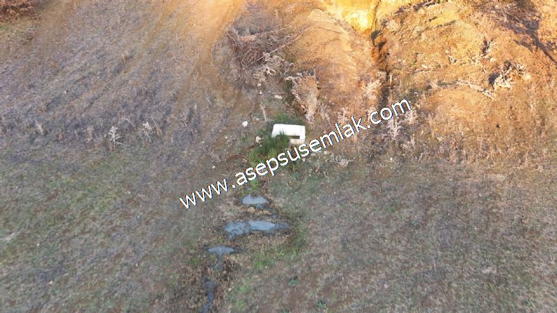 21.136 m2 Yatırımlık Tarla Bağ Bahçe Hobi Bahçesi Resmi Yol Yok.