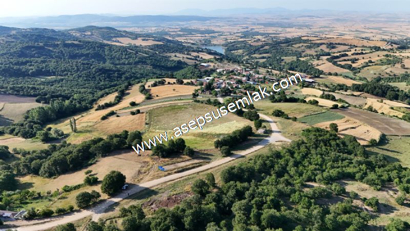 882 m2 Bağ-Bahçe Kadastro Yola Cepheli Göl Manzaralı Küpçıktı'da