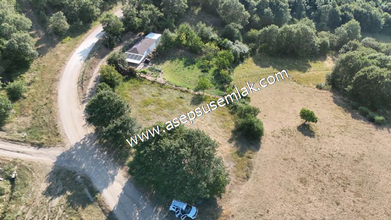 882 m2 Bağ-Bahçe Kadastro Yola Cepheli Göl Manzaralı Küpçıktı'da