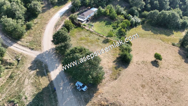 882 m2 Bağ-Bahçe Kadastro Yola Cepheli Göl Manzaralı Küpçıktı'da