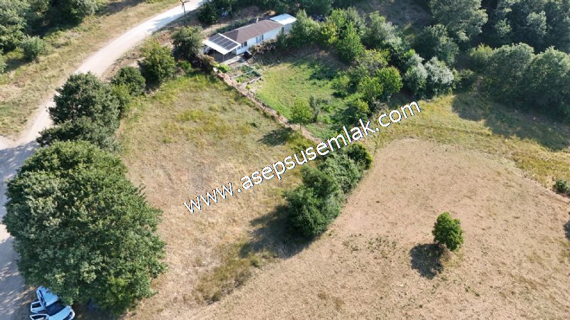 882 m2 Bağ-Bahçe Kadastro Yola Cepheli Göl Manzaralı Küpçıktı'da