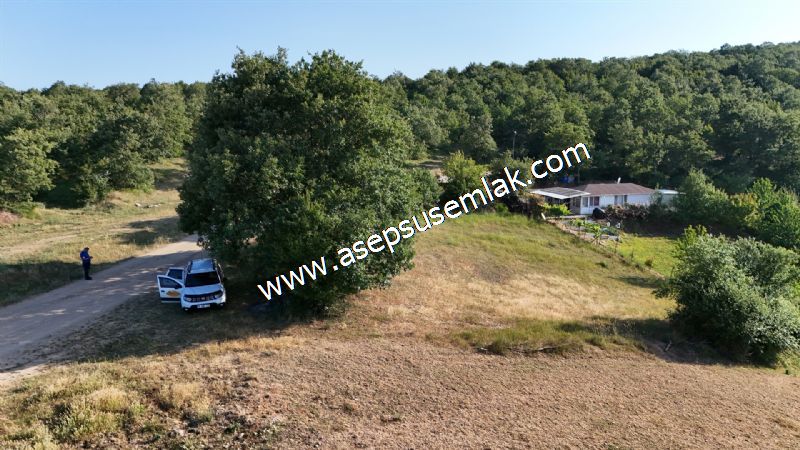 882 m2 Bağ-Bahçe Kadastro Yola Cepheli Göl Manzaralı Küpçıktı'da