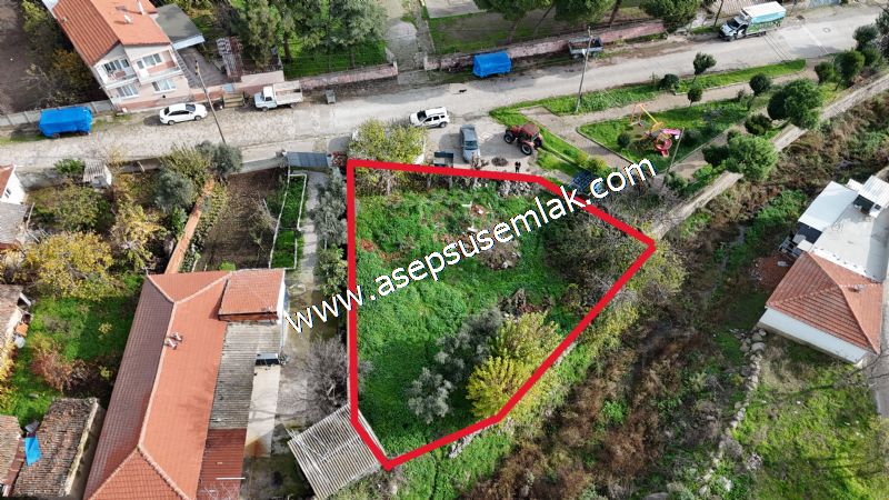 SARIKÖYDE 427 m² SATILIK MÜSTAKİL EV YAPIMINA UYGUN İMARLI ARSA