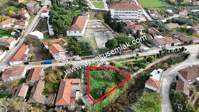 SARIKÖYDE 427 m² SATILIK MÜSTAKİL EV YAPIMINA UYGUN İMARLI ARSA