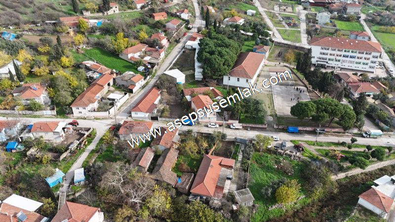 SARIKÖYDE 427 m² SATILIK MÜSTAKİL EV YAPIMINA UYGUN İMARLI ARSA