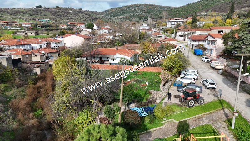 SARIKÖYDE 427 m² SATILIK MÜSTAKİL EV YAPIMINA UYGUN İMARLI ARSA