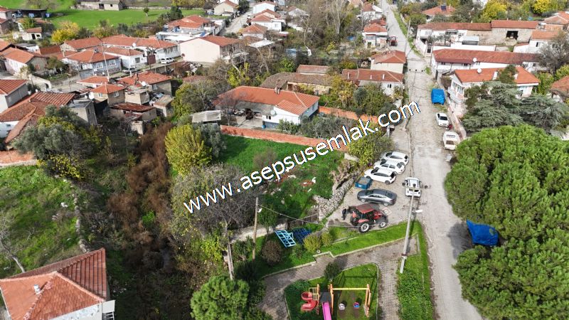 SARIKÖYDE 427 m² SATILIK MÜSTAKİL EV YAPIMINA UYGUN İMARLI ARSA