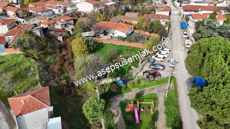 SARIKÖYDE 427 m² SATILIK MÜSTAKİL EV YAPIMINA UYGUN İMARLI ARSA