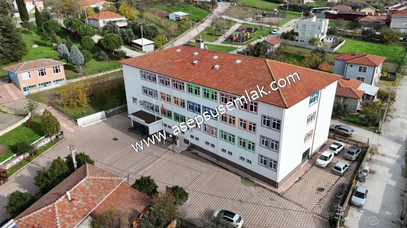 SARIKÖYDE 427 m² SATILIK MÜSTAKİL EV YAPIMINA UYGUN İMARLI ARSA