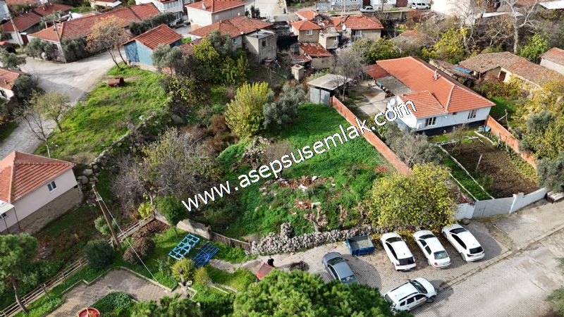 SARIKÖYDE 427 m² SATILIK MÜSTAKİL EV YAPIMINA UYGUN İMARLI ARSA