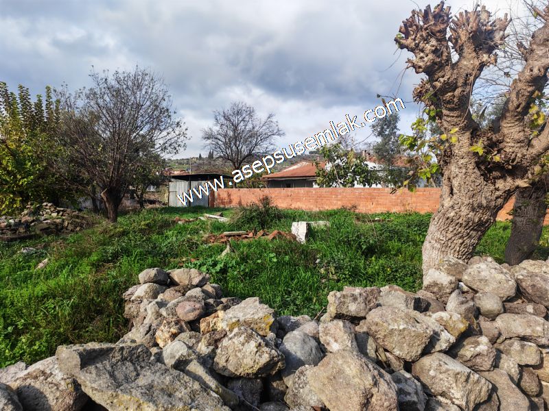 SARIKÖYDE 427 m² SATILIK MÜSTAKİL EV YAPIMINA UYGUN İMARLI ARSA