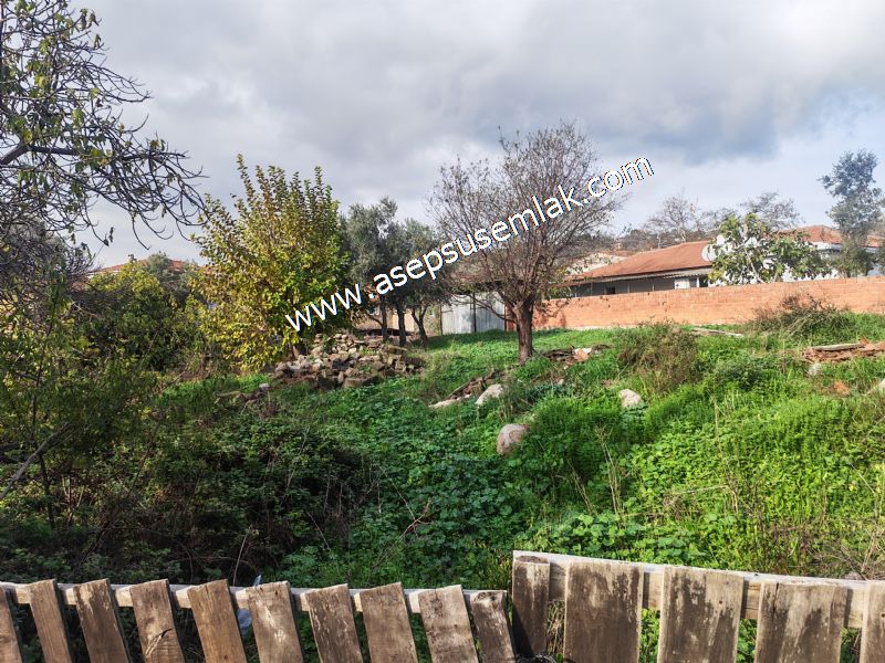 SARIKÖYDE 427 m² SATILIK MÜSTAKİL EV YAPIMINA UYGUN İMARLI ARSA