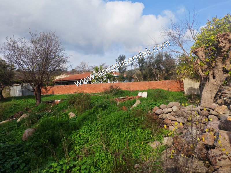 SARIKÖYDE 427 m² SATILIK MÜSTAKİL EV YAPIMINA UYGUN İMARLI ARSA