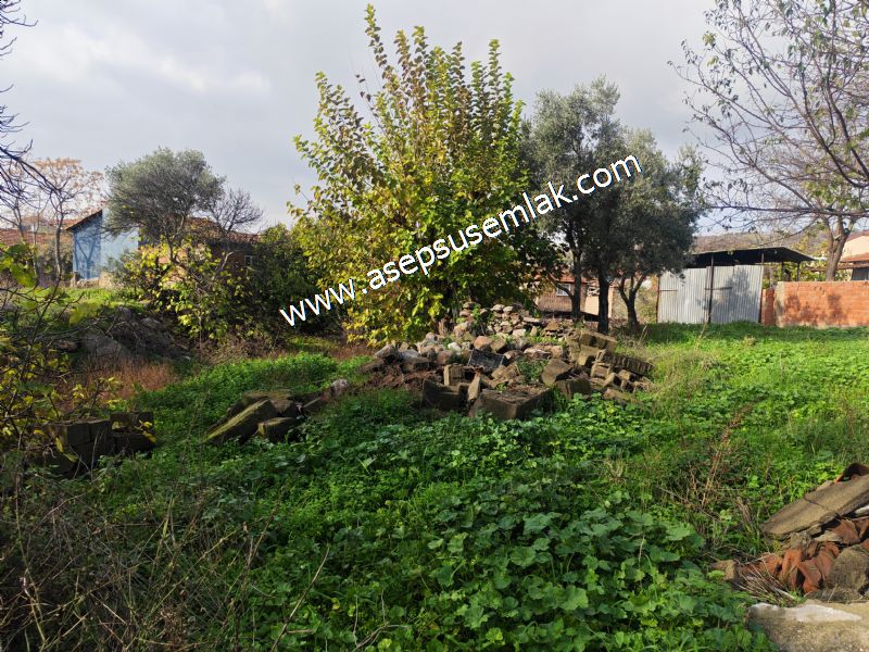 SARIKÖYDE 427 m² SATILIK MÜSTAKİL EV YAPIMINA UYGUN İMARLI ARSA