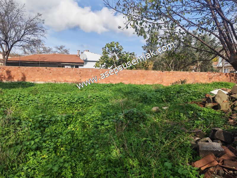 SARIKÖYDE 427 m² SATILIK MÜSTAKİL EV YAPIMINA UYGUN İMARLI ARSA