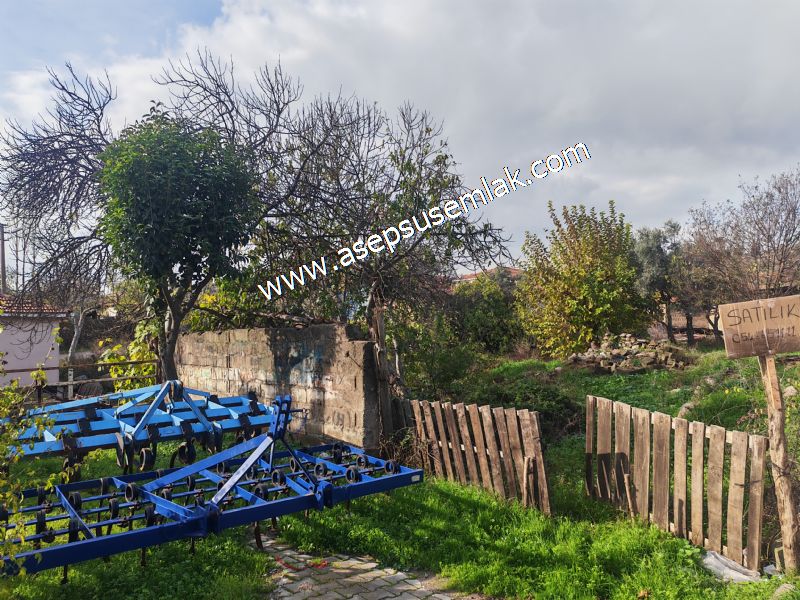 SARIKÖYDE 427 m² SATILIK MÜSTAKİL EV YAPIMINA UYGUN İMARLI ARSA