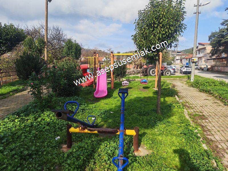 SARIKÖYDE 427 m² SATILIK MÜSTAKİL EV YAPIMINA UYGUN İMARLI ARSA