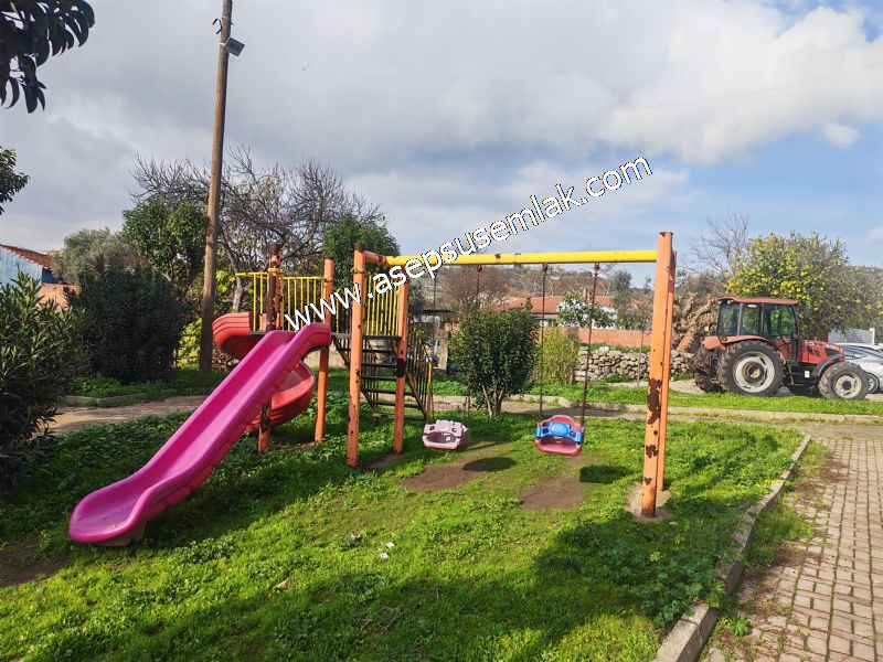 SARIKÖYDE 427 m² SATILIK MÜSTAKİL EV YAPIMINA UYGUN İMARLI ARSA