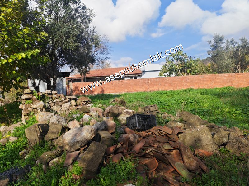 SARIKÖYDE 427 m² SATILIK MÜSTAKİL EV YAPIMINA UYGUN İMARLI ARSA