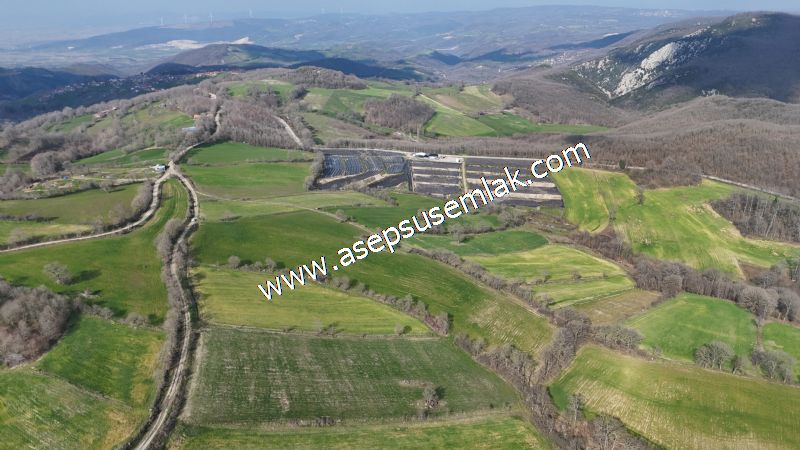 GÖNEN ÇOBANHAMİDİYE’DE ORMAN MANZARALI • ÇİFT KADASTRO YOL CEPHELİ • 15.850 m² SATILIK TARLA