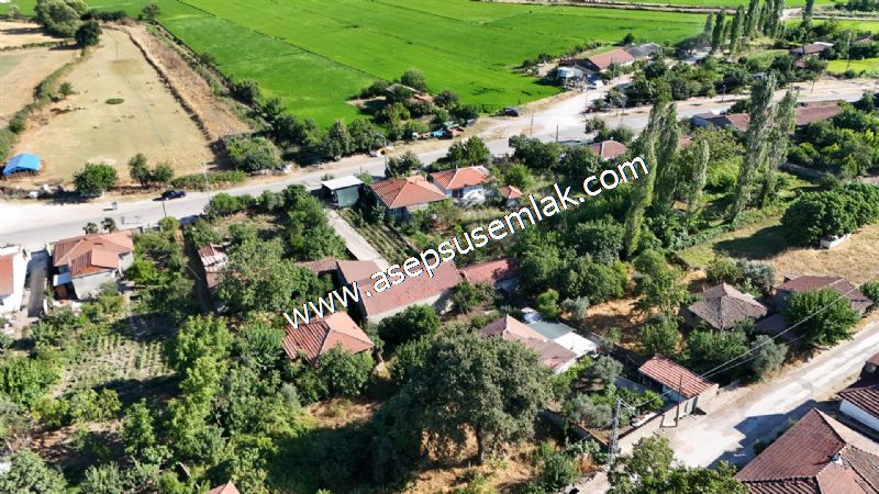 Yatırımlık Gönen Sarıköy'de 606 m² 3 Kat İmarlı Müstakil Tapulu Evli Arsa