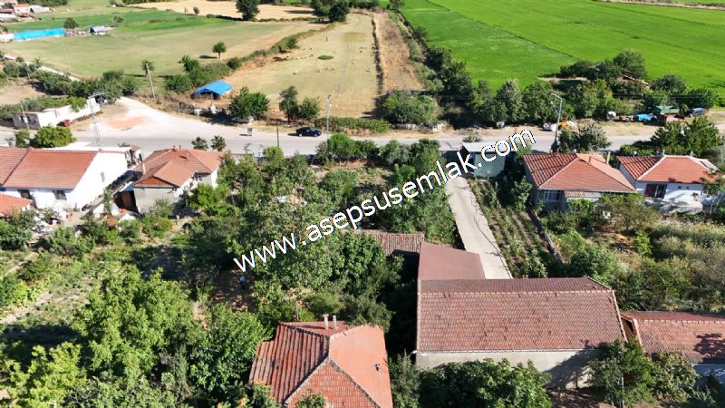 Yatırımlık Gönen Sarıköy'de 606 m² 3 Kat İmarlı Müstakil Tapulu Evli Arsa