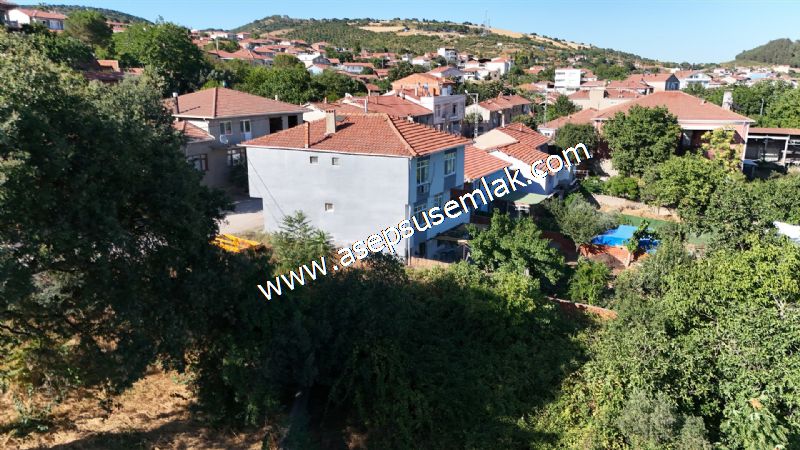 Yatırımlık Gönen Sarıköy'de 606 m² 3 Kat İmarlı Müstakil Tapulu Evli Arsa