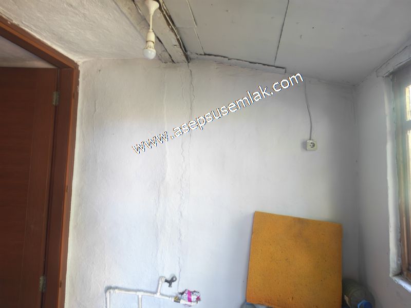 Yatırımlık Gönen Sarıköy'de 606 m² 3 Kat İmarlı Müstakil Tapulu Evli Arsa