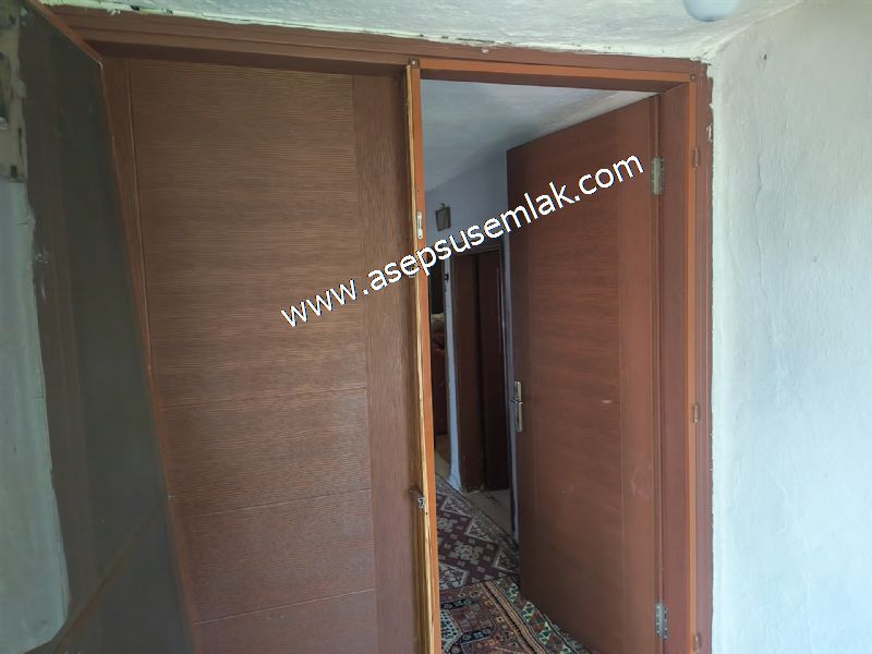 Yatırımlık Gönen Sarıköy'de 606 m² 3 Kat İmarlı Müstakil Tapulu Evli Arsa